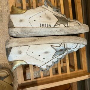 Very loved golden gooses!